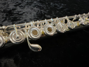 Photo Yamaha YFL-382H Open Hole Flute with Sterling Silver Headjoint - Serial #S91330